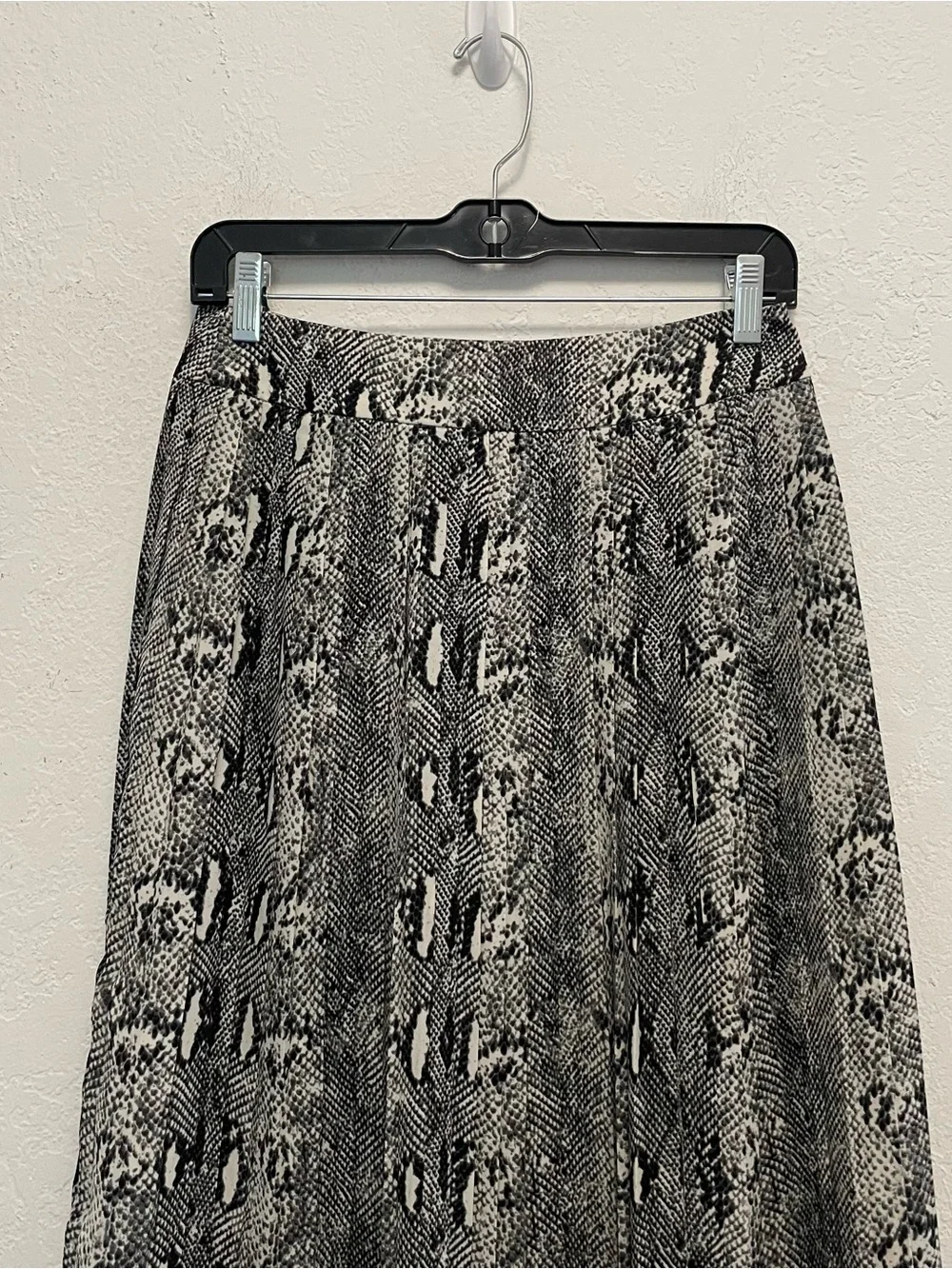 J Crew Pleated Long Reptile Snake Animal Print Midi Skirt Size 2